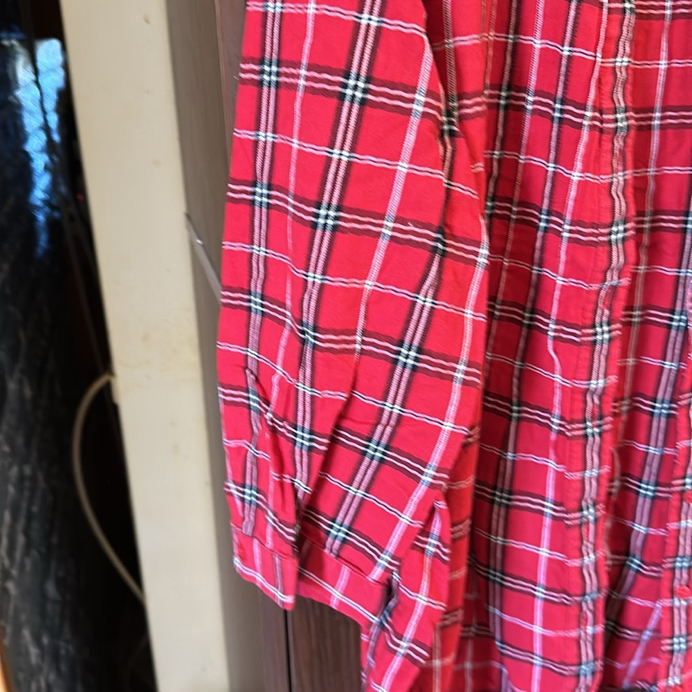 St John’s Bay button down shirt.  Size XL - Picture 4 of 6